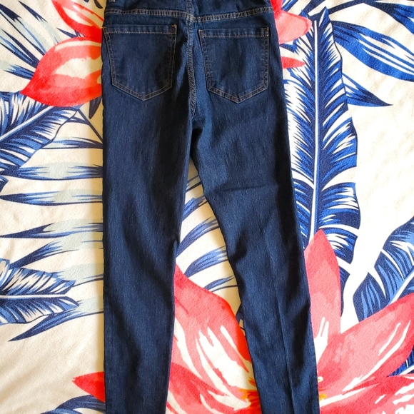 Size Small- Jeggings Dark Wash blue - Picture 3 of 5